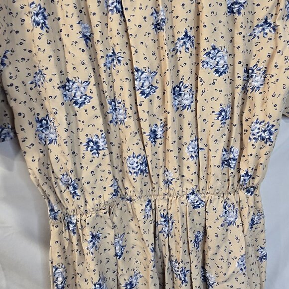 Vintage S.L. Petites Romper Size 12 Beige With Blue Flowers Pockets - Picture 9 of 12